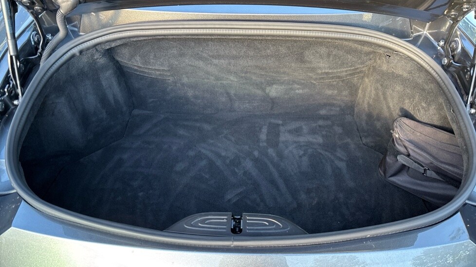 Used Aston Martin Vantage 2021 for sale - 76116808: Photo 21