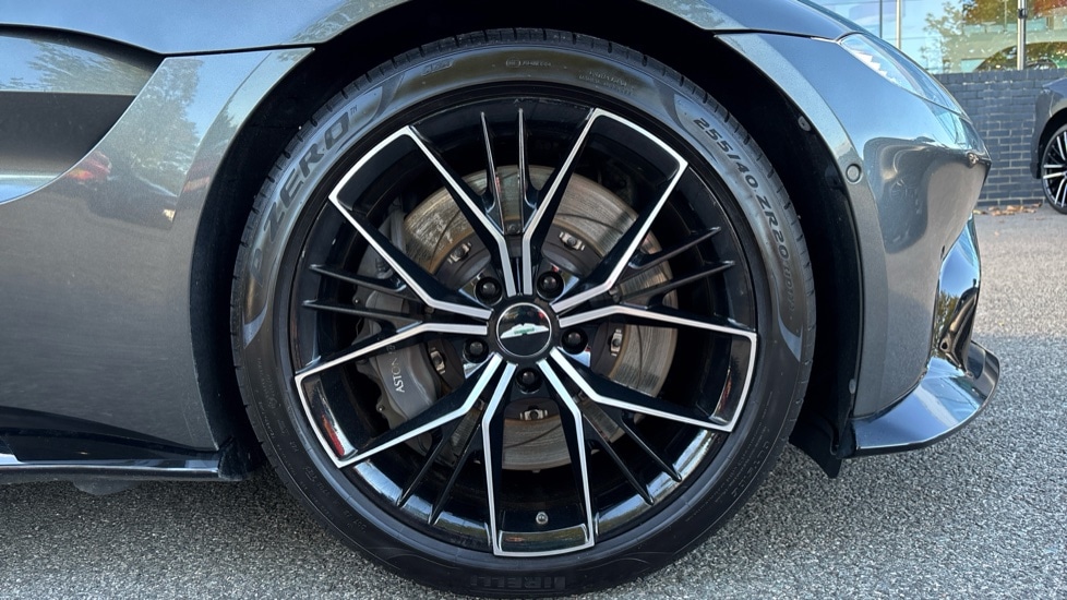 Used Aston Martin Vantage 2021 for sale - 76116808: Photo 4