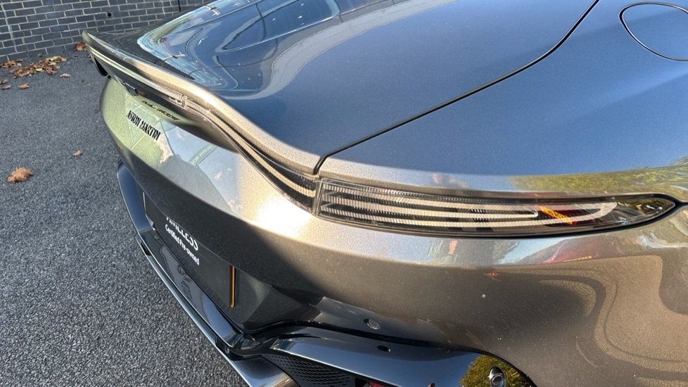 Used Aston Martin Vantage 2021 for sale - 76116808: Photo 8