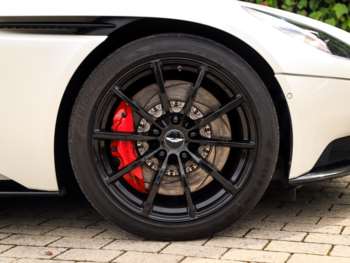 Used Aston Martin DB11 2018 for sale - 74207790: Photo