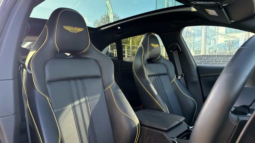 Used Aston Martin DBX 2025 for sale - 76552278: Photo 12