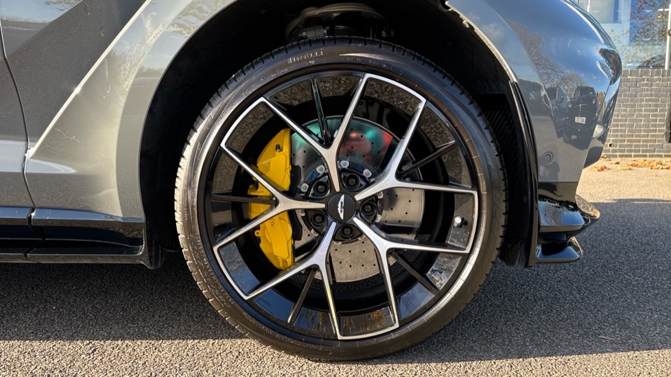 Used Aston Martin DBX 2025 for sale - 76552278: Photo 25