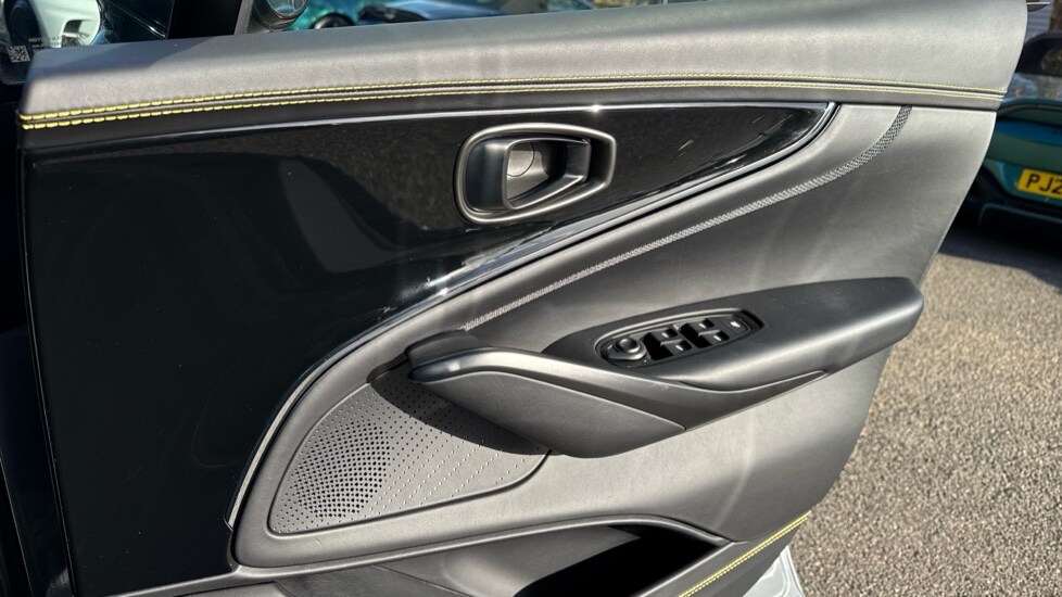 Used Aston Martin DBX 2025 for sale - 76552278: Photo 34