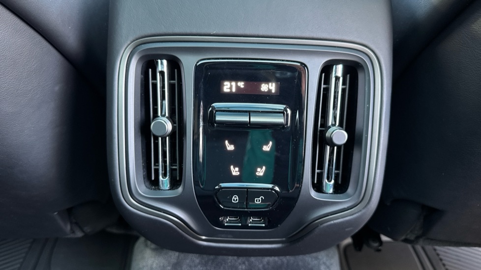 Used Aston Martin DBX 2025 for sale - 76552278: Photo 37