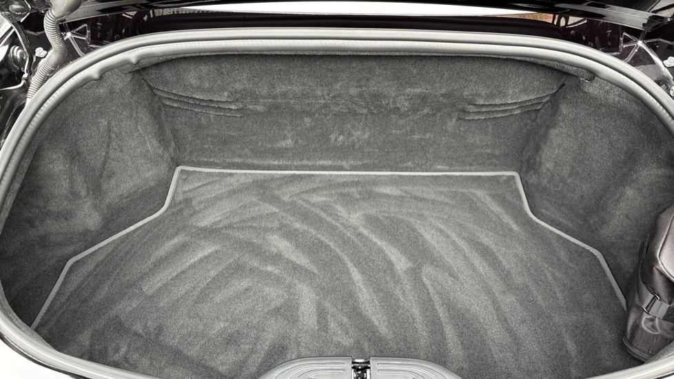 Used Aston Martin Vantage 2022 for sale - 76015051: Photo 21