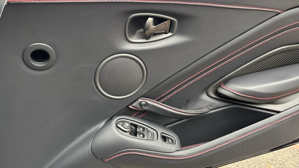 Used Aston Martin Vantage 2022 for sale - 76015051: Photo 34