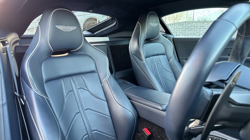 Used Aston Martin Vantage 2024 for sale - 76420314: Photo 12