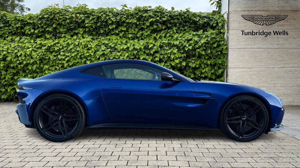 Used Aston Martin Vantage 2024 for sale - 76420314: Photo 16
