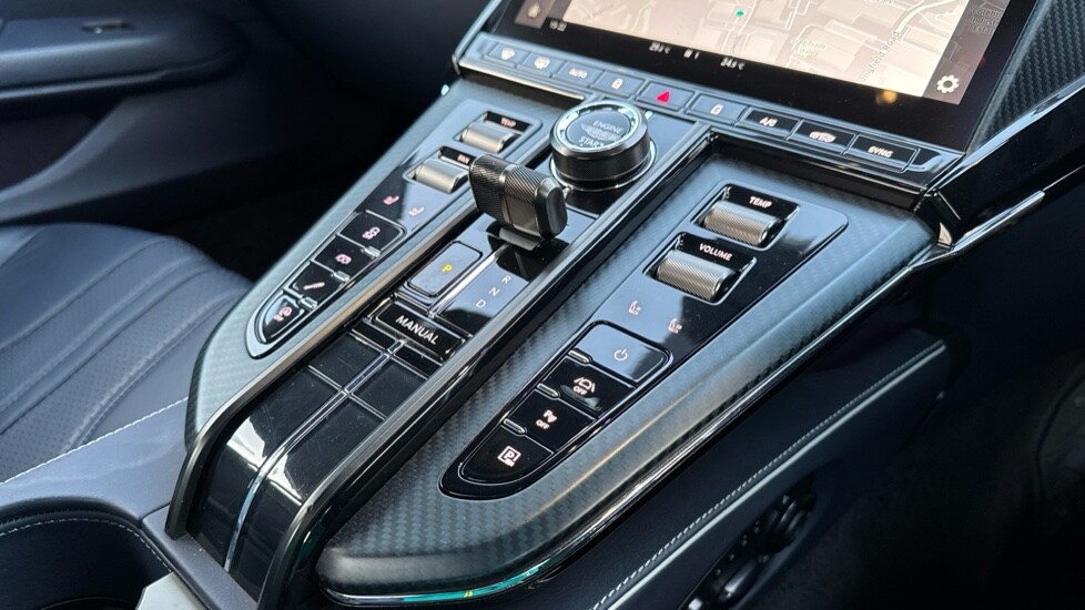 Used Aston Martin Vantage 2024 for sale - 76420314: Photo 33