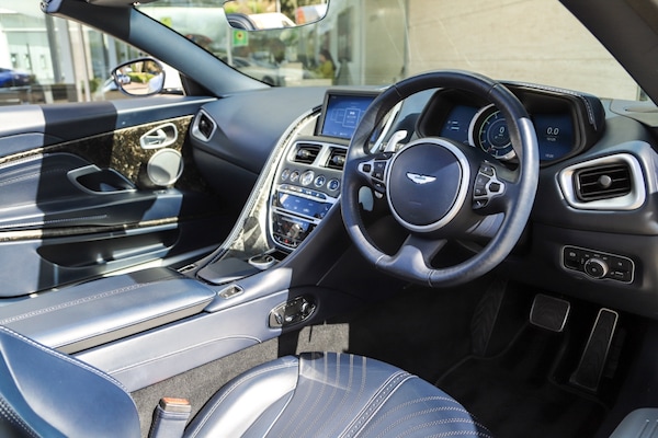 Used Aston Martin DB11 2021 for sale - 75391589: Photo 12