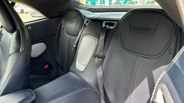 Used Aston Martin DB11 2021 for sale - 75391589: Photo 20