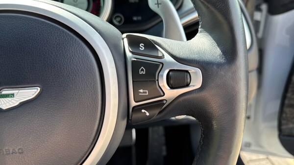 Used Aston Martin DB11 2021 for sale - 75391589: Photo 27