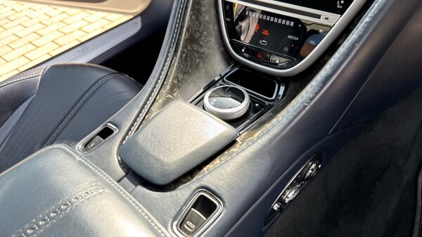 Used Aston Martin DB11 2021 for sale - 75391589: Photo 33