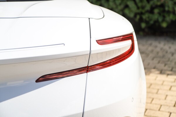 Used Aston Martin DB11 2021 for sale - 75391589: Photo 44