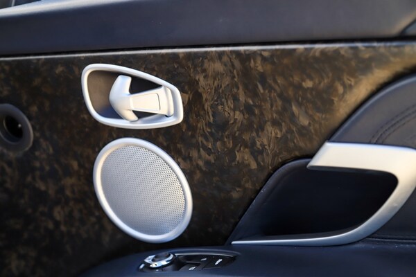 Used Aston Martin DB11 2021 for sale - 75391589: Photo 61