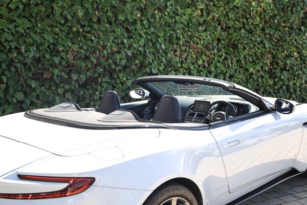 Used Aston Martin DB11 2021 for sale - 75391589: Photo 79