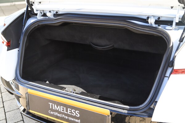 Used Aston Martin DB11 2021 for sale - 75391589: Photo 81