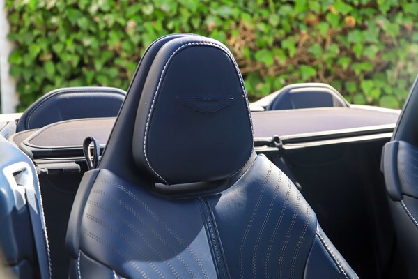 Used Aston Martin DB11 2021 for sale - 75391589: Photo 8