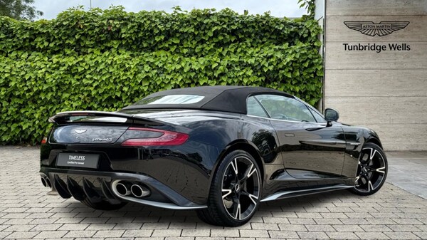 Used Aston Martin Vanquish 2017 for sale - 75391685: Photo 14