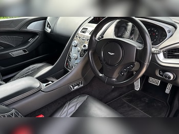 Used Aston Martin Vanquish 2017 for sale - 75391685: Photo