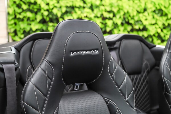 Used Aston Martin Vanquish 2017 for sale - 75391685: Photo 5