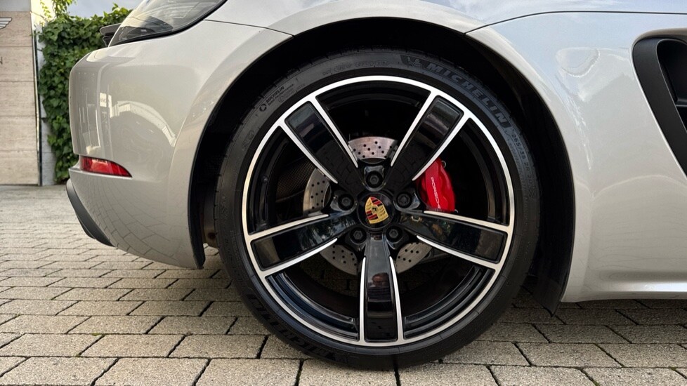 Used Porsche Cayman 2021 for sale - 75959505: Photo 19