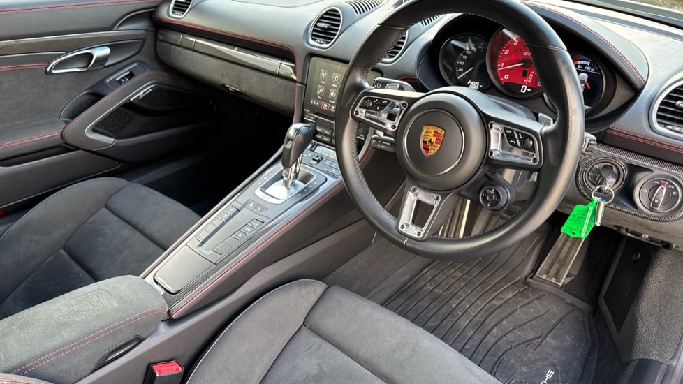 Used Porsche Cayman 2021 for sale - 75959505: Photo 9