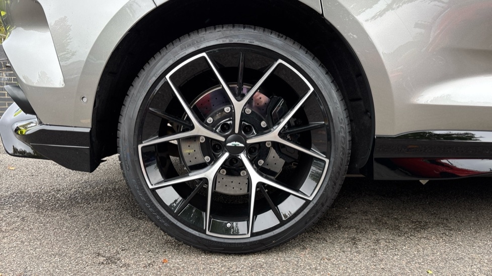 Used Aston Martin DBX 2024 for sale - 76204001: Photo 24