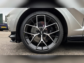 Used Aston Martin DBX 2024 for sale - 76204001: Photo