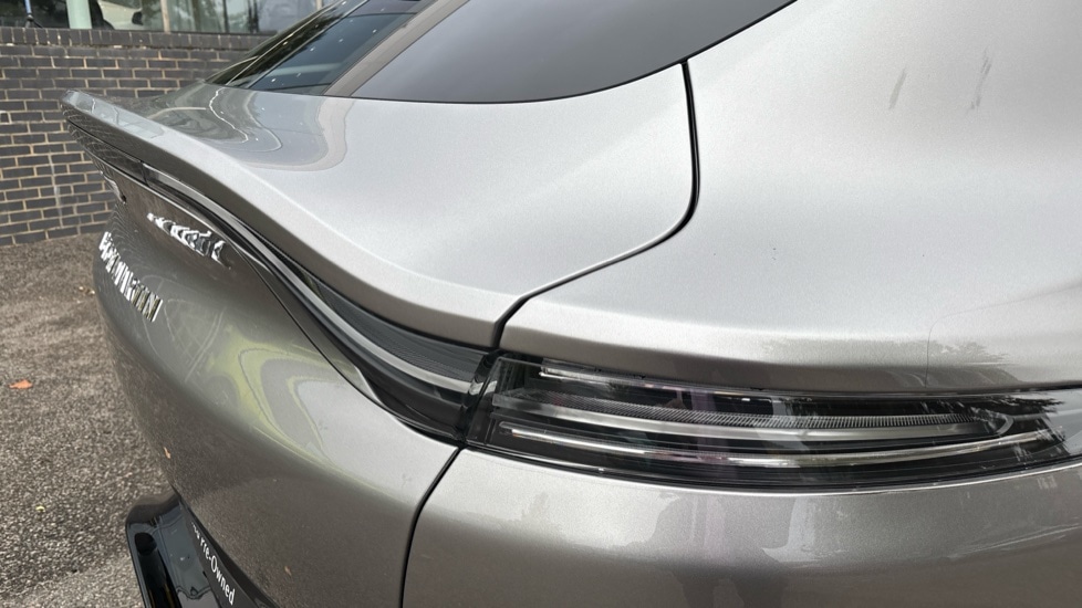 Used Aston Martin DBX 2024 for sale - 76204001: Photo 8