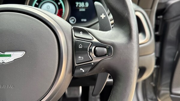 Used Aston Martin DB11 2019 for sale - 75391608: Photo 27