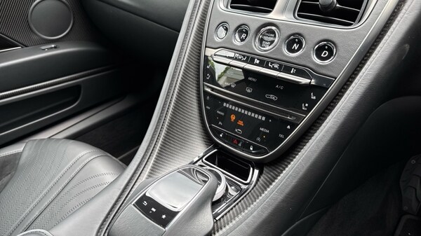 Used Aston Martin DB11 2019 for sale - 75391608: Photo 33