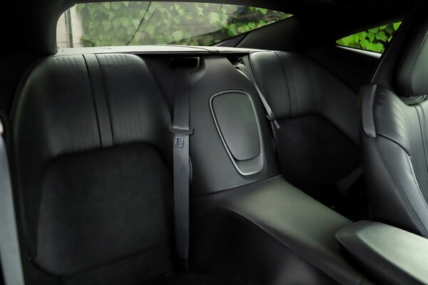 Used Aston Martin DB11 2019 for sale - 75391608: Photo 35