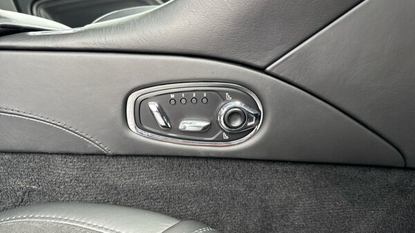 Used Aston Martin DB11 2019 for sale - 75391608: Photo 36