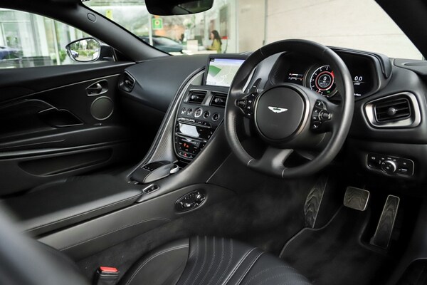 Used Aston Martin DB11 2019 for sale - 75391608: Photo 3