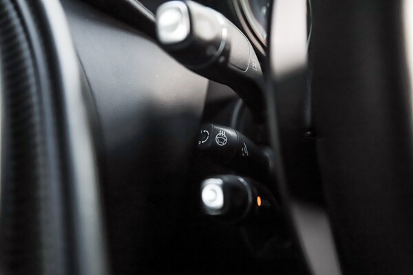 Used Aston Martin DB11 2019 for sale - 75391608: Photo 42