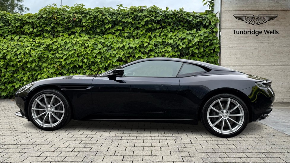 Used Aston Martin DB11 2020 for sale - 76014926: Photo 17