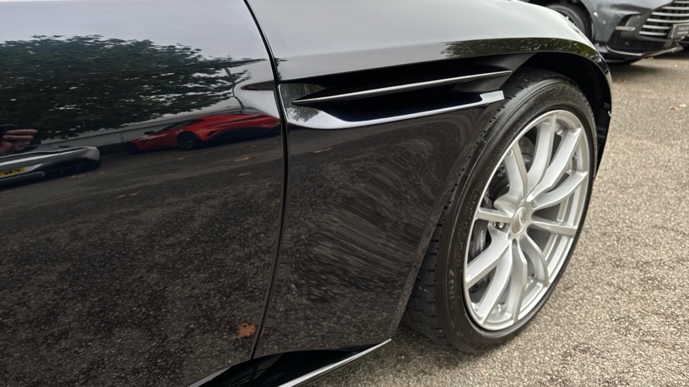 Used Aston Martin DB11 2020 for sale - 76014926: Photo 9