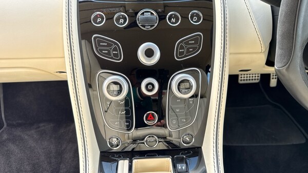 Used Aston Martin DB9 2017 for sale - 75424862: Photo 10