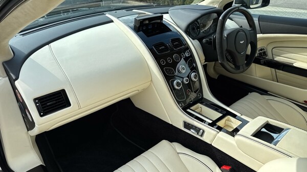 Used Aston Martin DB9 2017 for sale - 75424862: Photo 18