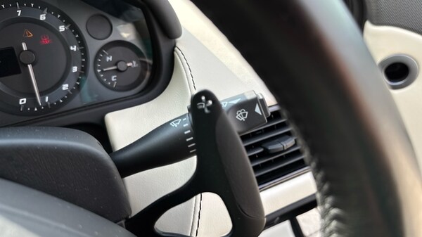 Used Aston Martin DB9 2017 for sale - 75424862: Photo 29
