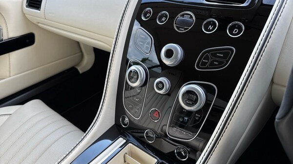 Used Aston Martin DB9 2017 for sale - 75424862: Photo 34