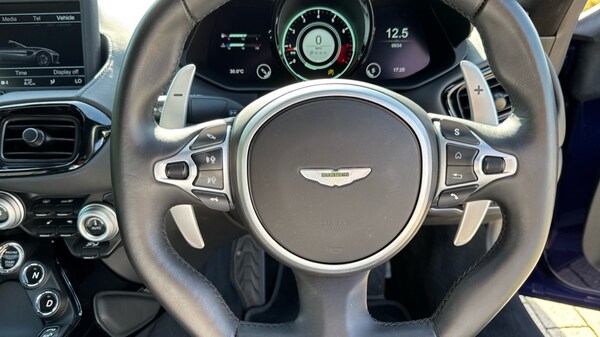 Used Aston Martin Vantage 2023 for sale - 75648450: Photo 11