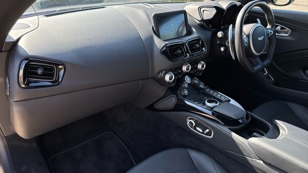 Used Aston Martin Vantage 2023 for sale - 75648450: Photo 18