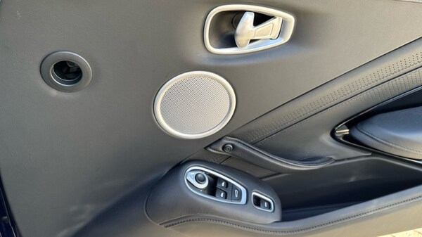 Used Aston Martin Vantage 2023 for sale - 75648450: Photo 34