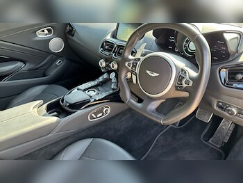Used Aston Martin Vantage 2023 for sale - 75648450: Photo