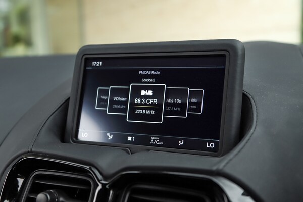 Used Aston Martin Vantage 2023 for sale - 75648450: Photo 58