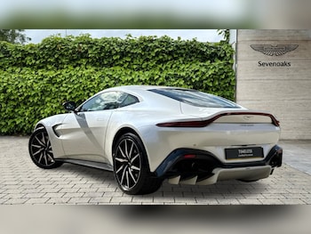 Used Aston Martin Vantage 2019 for sale - 75392057: Photo