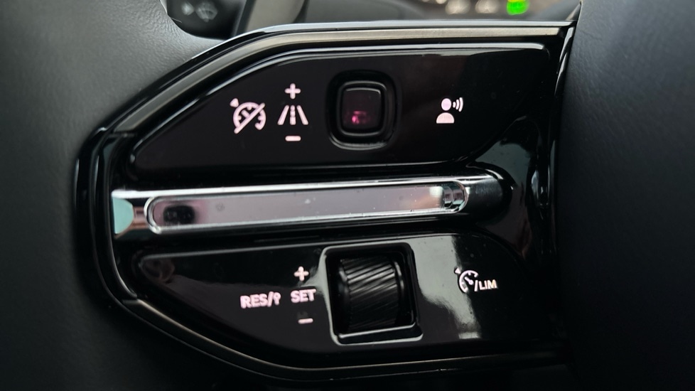 Used Aston Martin DBX 2024 for sale - 76203897: Photo 28