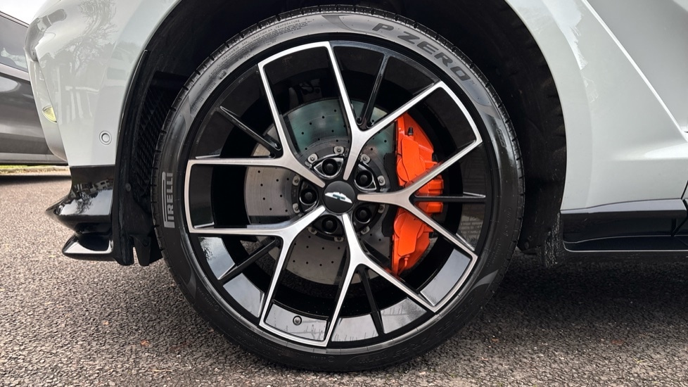 Used Aston Martin DBX 2024 for sale - 76203897: Photo 4